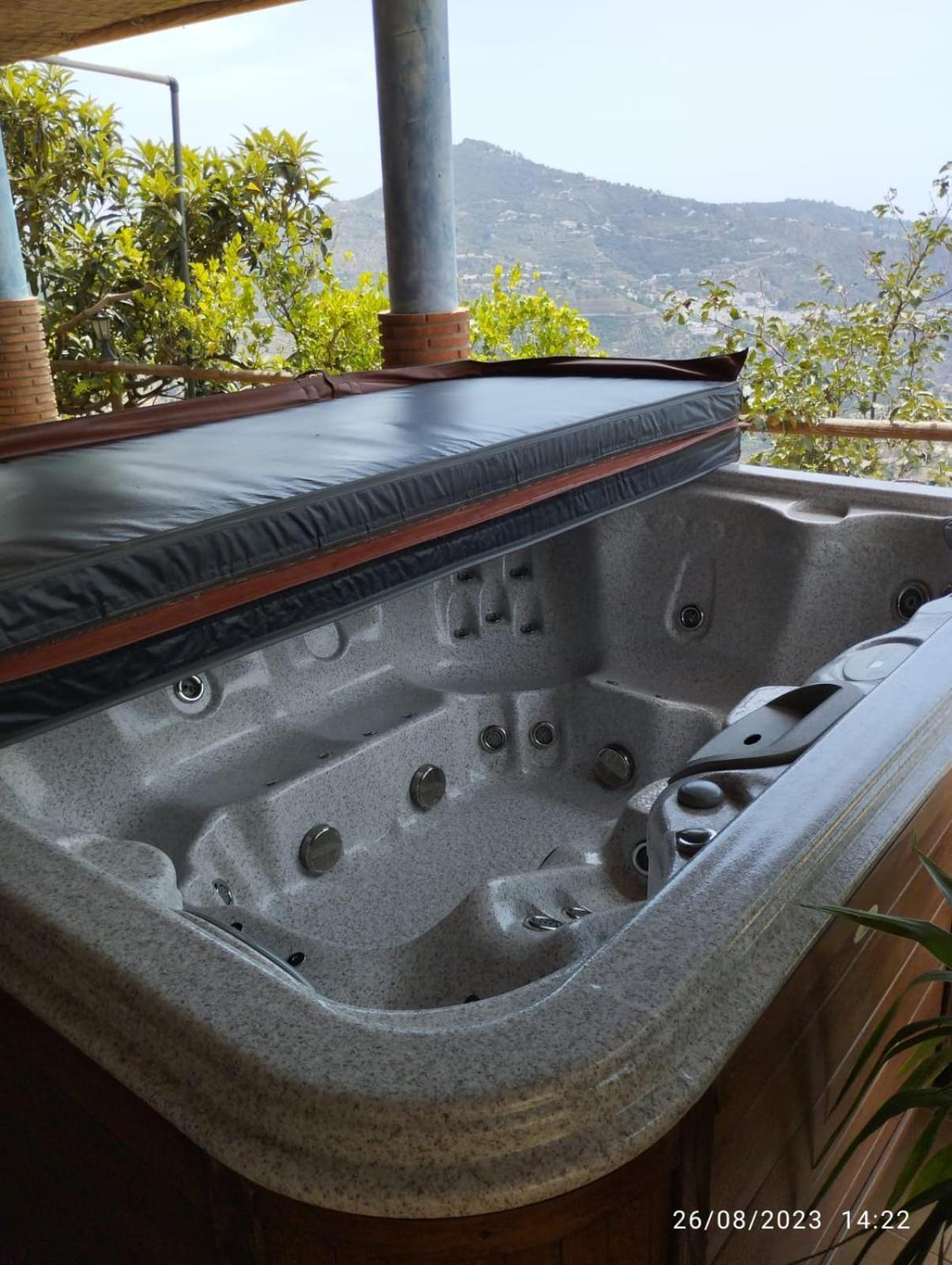 Cortijo La Encina Villa Sayalonga Екстериор снимка