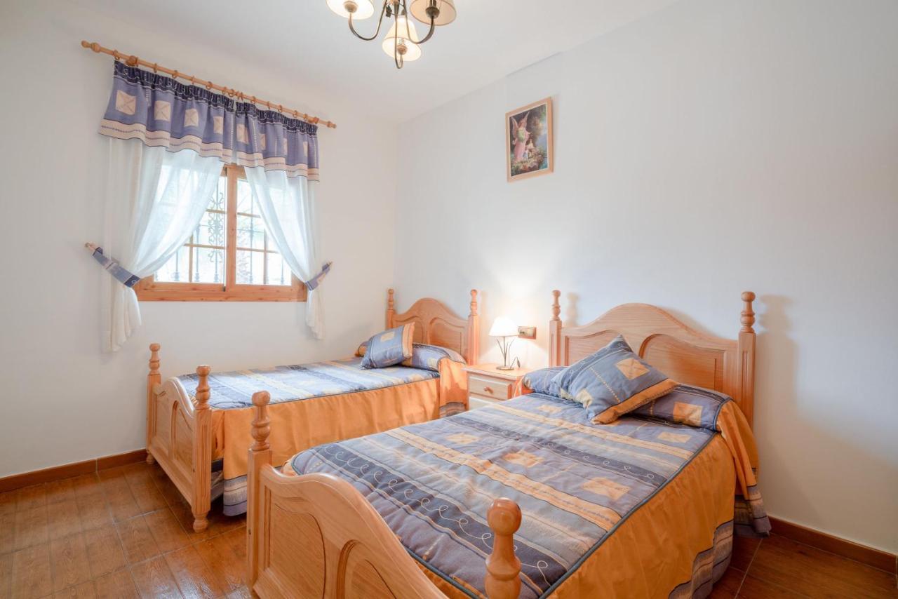 Cortijo La Encina Villa Sayalonga Екстериор снимка