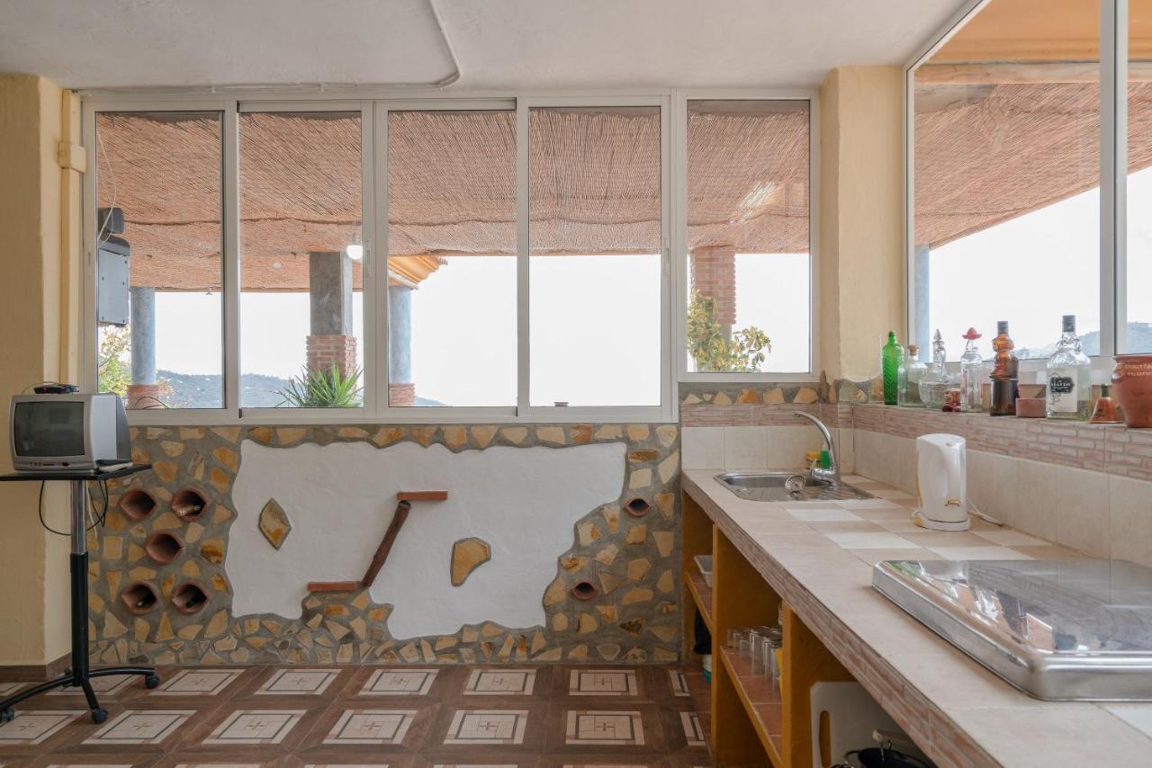 Cortijo La Encina Villa Sayalonga Екстериор снимка